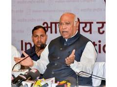 
      
      Mallikarjun Kharge on World Press Freedom Day
      
      