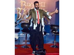 
      
      Akshay Kumar revisits iconic comic roles on World Laughter Day
      
      