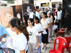 
      
      4440 candidates appeared for NEET exam at 9 centres in Puducherry
      
      