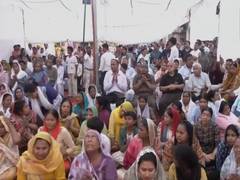 
      
      Jabalpur tragedy: Families gather for prayers and condolences
      
      