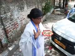 
      
      Mimicry artist  performs a satirical skit as CM Mamata
      
      