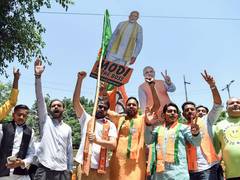 
      
      NDA crosses majority in Puducherry, AINRC dominates; TVK debuts
      
      