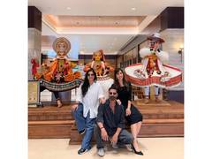 
      
      Akshay Kumar wraps Keralam shoot with Vidya Balan, Raashii Khanna
      
      