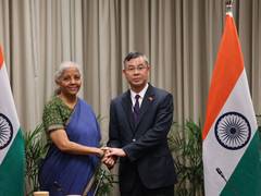 
      
      Sitharaman, Vietnam Minister exchange views on global economy
      
      
