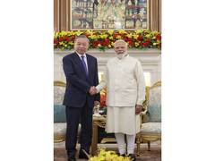 
      
      PM Modi, Vietnam President review entire gamut of bilateral ties:
      
      