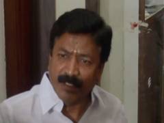 
      
      28 AIADMK MLAs shifted to Puducherry resort
      
      