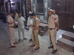
      
      Delhi: 16-year-old boy allegedly stabbed to death
      
      
