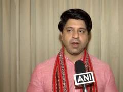 
      
      Shehzad Poonawalla congratulates Vijay on becoming Tamil Nadu CM
      
      