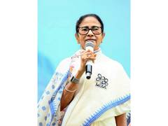 
      
      Mamata Banerjee congratulates Vijay on becoming Tamil Nadu CM
      
      