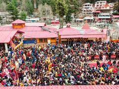 
      
      Garhwal Commissioner urges Char Dham pilgrims to exercise caution
      
      