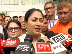 
      
      CM Rekha Gupta flags off ambulances for homeless, sick people
      
      