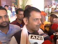 
      
      Maharashtra CM Devendra Fadnavis arrives in Guwahati
      
      