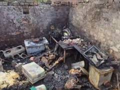 
      
      Chhattisgarh: 4 killed in massive house fire in Durg
      
      