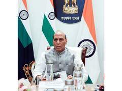 
      
      Defence Minister Rajnath Singh downsizes convoy
      
      