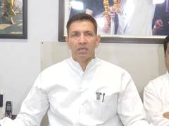 
      
      Patwari booked for alleged illegal entry into Panna Tiger Reserve
      
      
