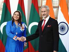 
      
      India, Maldives review bilateral cooperation during meeting
      
      