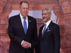 
      
      EAM welcomes Russian FM at the BRICS Foreign Ministers’ meeting
      
      