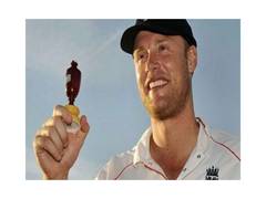 
      
      Andrew Flintoff set to take charge of Sydney Thunder head coach
      
      