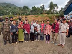 
      
      28 hostages freed as Kuki and Naga sides release 14 each
      
      