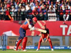 
      
      Connolly overtakes Jayasuriya for most sixes in debut IPL
      
      