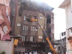 
      
      UP: Fire breaks out at hotel in Prayagraj's Civil Lines
      
      