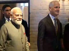 
      
      PM Modi visits Akershus Castle in Oslo along with Norweign PM
      
      