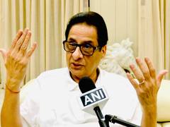 
      
      Vashu Bhagnani alleges unauthorised use of film song by Tips
      
      