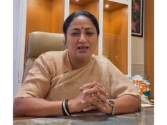 
      
      Rekha Gupta announces collection centres for damaged idols
      
      