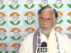 
      
      Pawan Khera targets PM Modi over hike in fuel prices
      
      