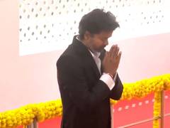 
      
      Vijay pays floral tribute to Pandit Iyothee Thass
      
      