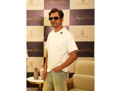 
      
      B-Town Stars and CEOs are Snapping Up Multistar
      
      