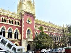 
      
      Calcutta High Court orders SIT probe in RG Kar case
      
      