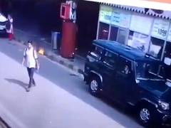 
      
      Fire scare at Howrah station; suspect caught throwing object
      
      