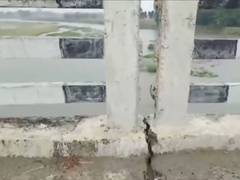 
      
      Cracks emerge in Bihar's Jhamta-Mahishakol bridge built in 2022
      
      