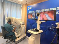 
    Indian doctor in Wuhan performs robotic surgery in Hyderabad
    