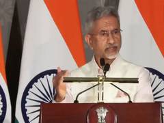 
      
      Jaishankar reaffirms 'India first' energy strategy with Rubio
      
      