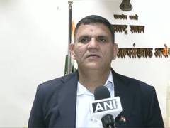 
      
      MMC chief hails CM Fadnavis's cow slaughter ban enforcement
      
      
