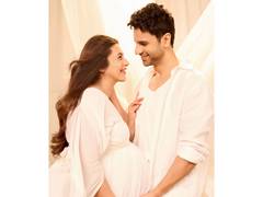 
      
      Divyanka Tripathi, Vivek Dahiya blessed with twin baby boys
      
      