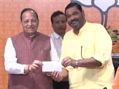 
      
      Delhi: MP Debashish Samantaray joins BJP
      
      
