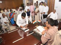 
      
      Harshad Parmar takes oath as Gujarat Assembly member
      
      