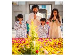 
      
      Riteish Deshmukh remembers father Vilasrao Deshmukh
      
      