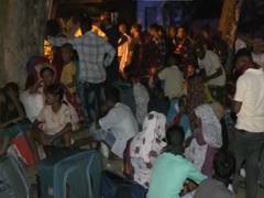 
      
      People gather near Hakimpur border as BJP govt begins crackdown
      
      