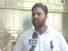 
      
      Delhi: Youth shot in head after argument at Amar Colony market
      
      