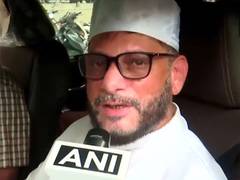 
      
      AIMIM leader Waris Pathan extends Eid-ul-Adha greetings
      
      
