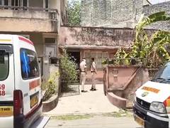
      
      2 old women found dead in New Rajinder Nagar house, no foul play
      
      