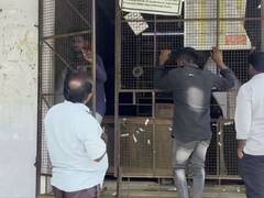 
      
      Tamil Nadu: TASMAC shops reopen in Krishnagiri after 3 days
      
      