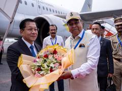 
      
      Myanmar President U Min Aung Hlaing visits Bodh Gaya
      
      