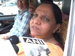 
      
      If party decides, Siddaramaiah's son will become minister: Bilkis
      
      