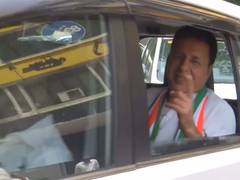 
      
      Venugopal, Surjewala reach Shangri-La hotel ahead of CLP meet
      
      