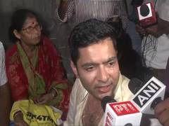 
      
      Abhishek Banerjee attacked in Sonarpur amid Post-Poll violence vi
      
      